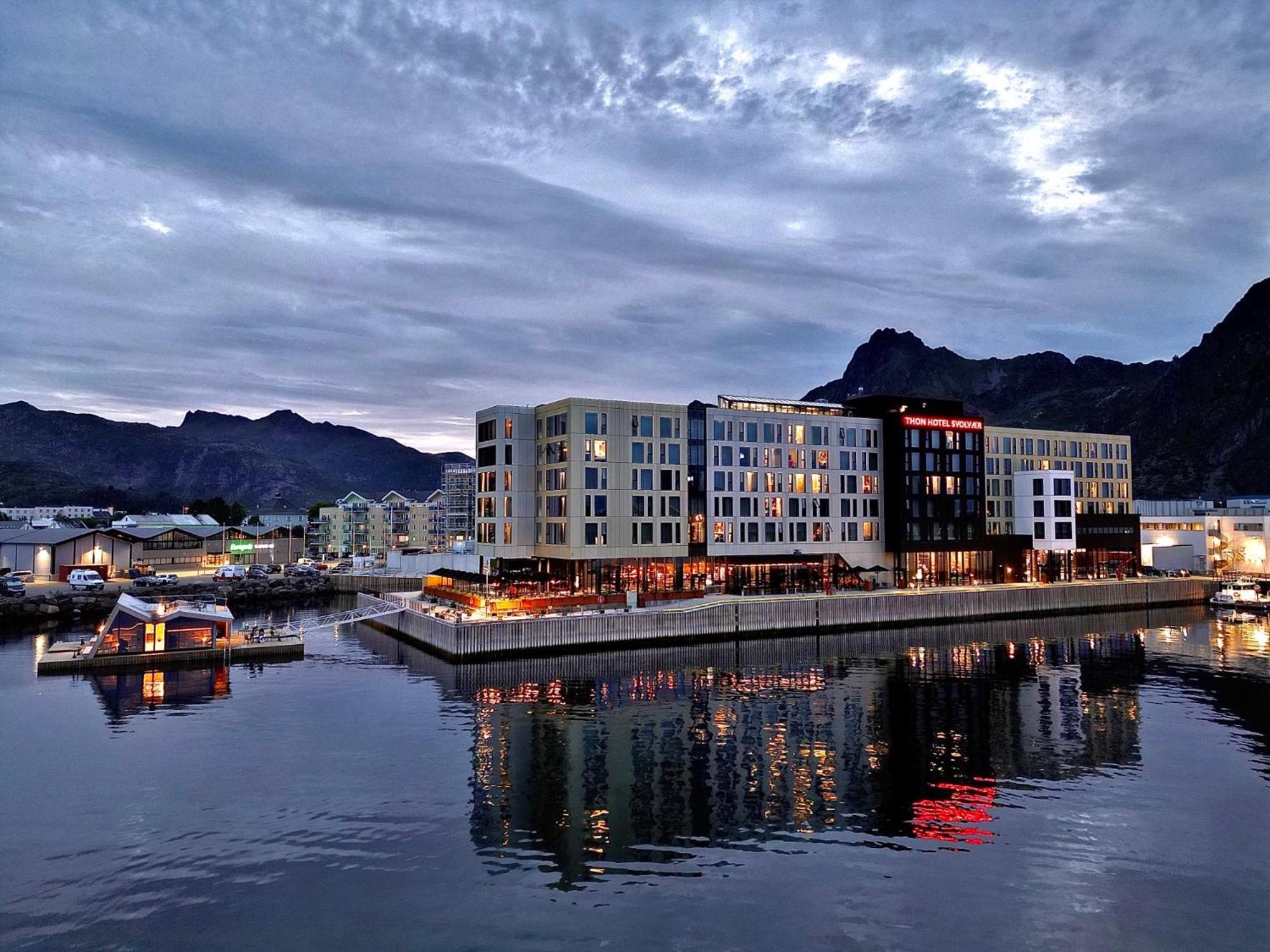 Thon Hotel Svolvaer Exterior photo